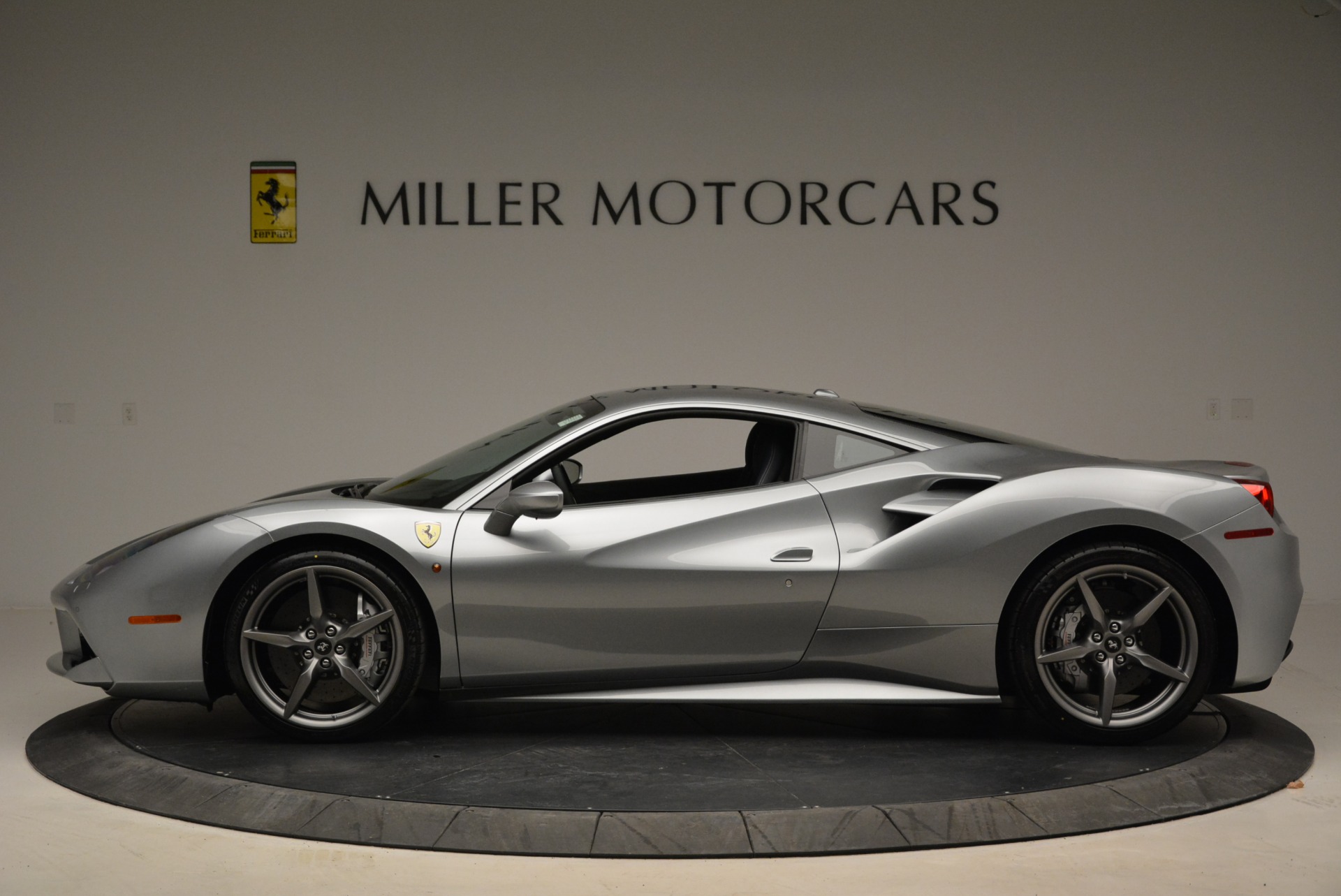 Pre Owned 2018 Ferrari 488 Gtb For Sale 255900 Alfa