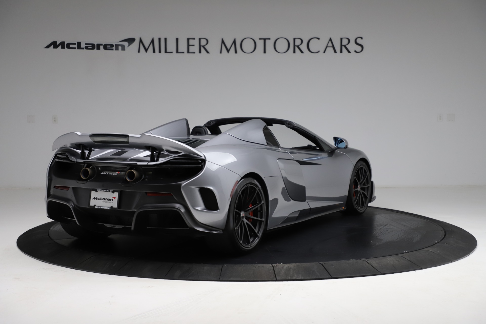 Pre Owned 16 Mclaren 675lt Spider For Sale Special Pricing Alfa Romeo Of Greenwich Stock 3233c