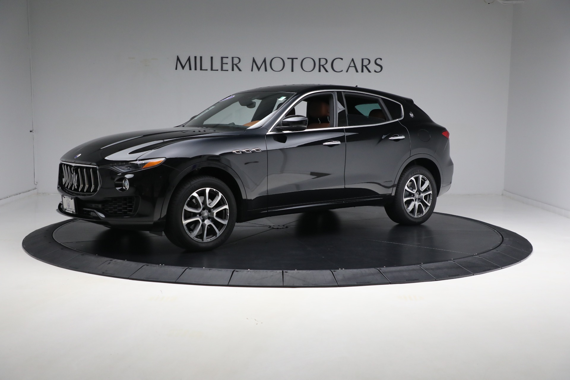 Used 2019 Maserati Levante Base with VIN ZN661XUA8KX328083 for sale in Greenwich, CT