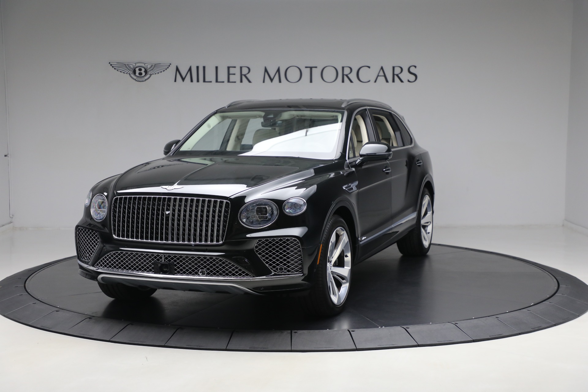 Used 2024 Bentley Bentayga Azure with VIN SJAHT2ZV6RC025034 for sale in Greenwich, CT